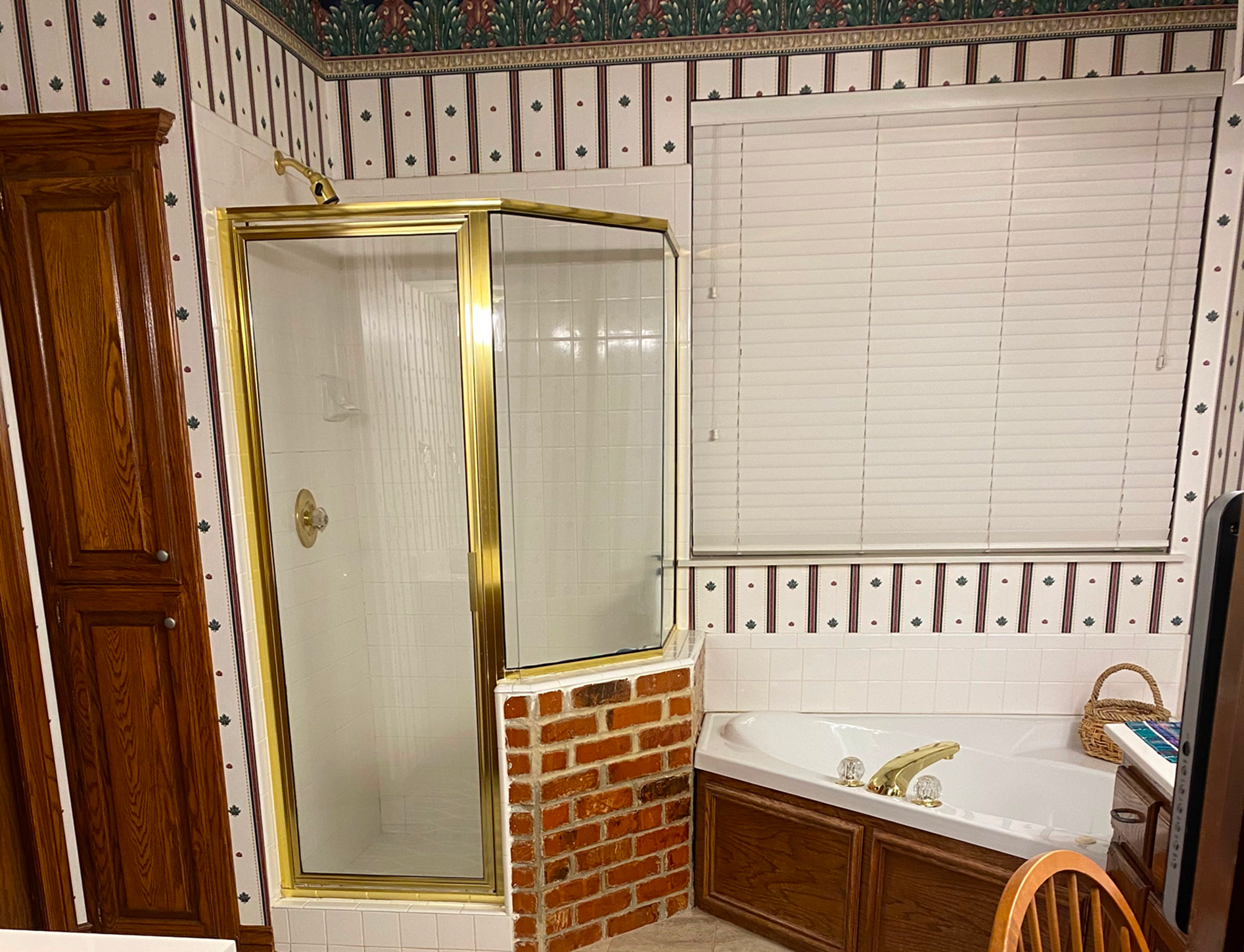 Falls Church bathroom remodel — before